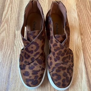 Outwoods Leopard Print Women's Flats size 6.5